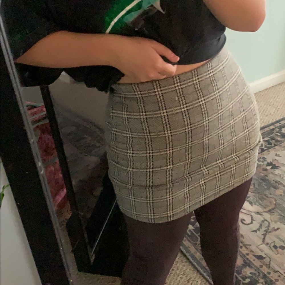 black and white plaid miniskirt